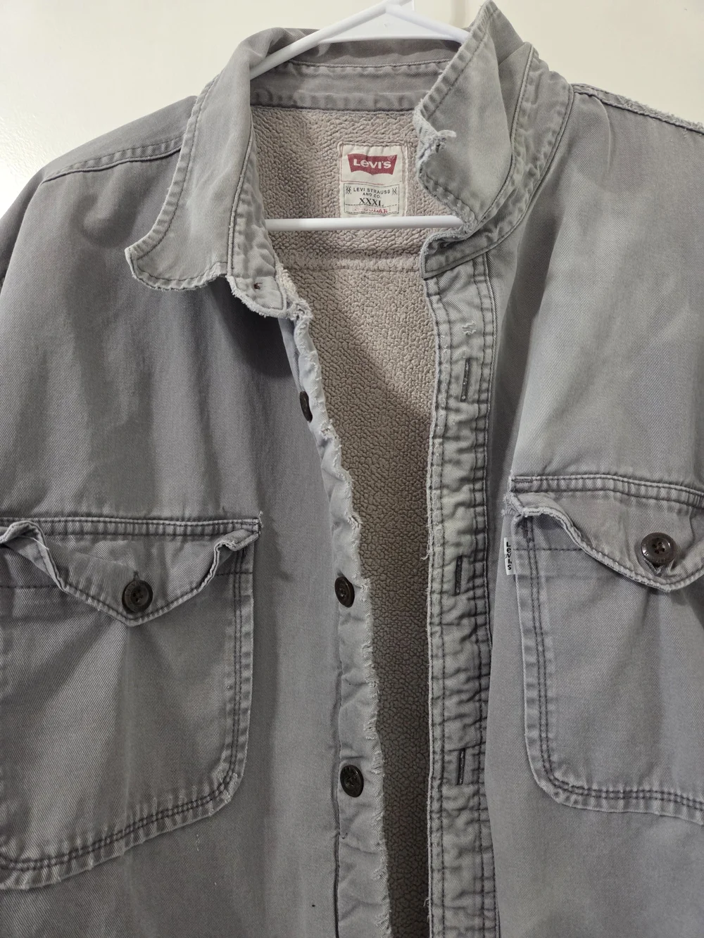 Levi's Mens XXXL Distressed Gray Sherpa Fleece Lined Button Down Workwear Jacket - Picture 3 of 8